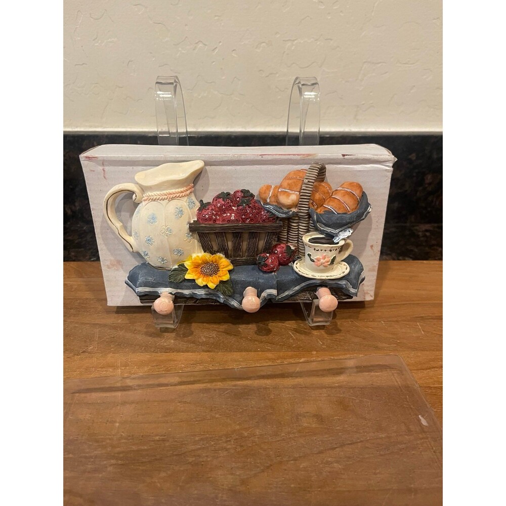 Vintage Retro Farmhouse 3D Plaque w/Pegs
